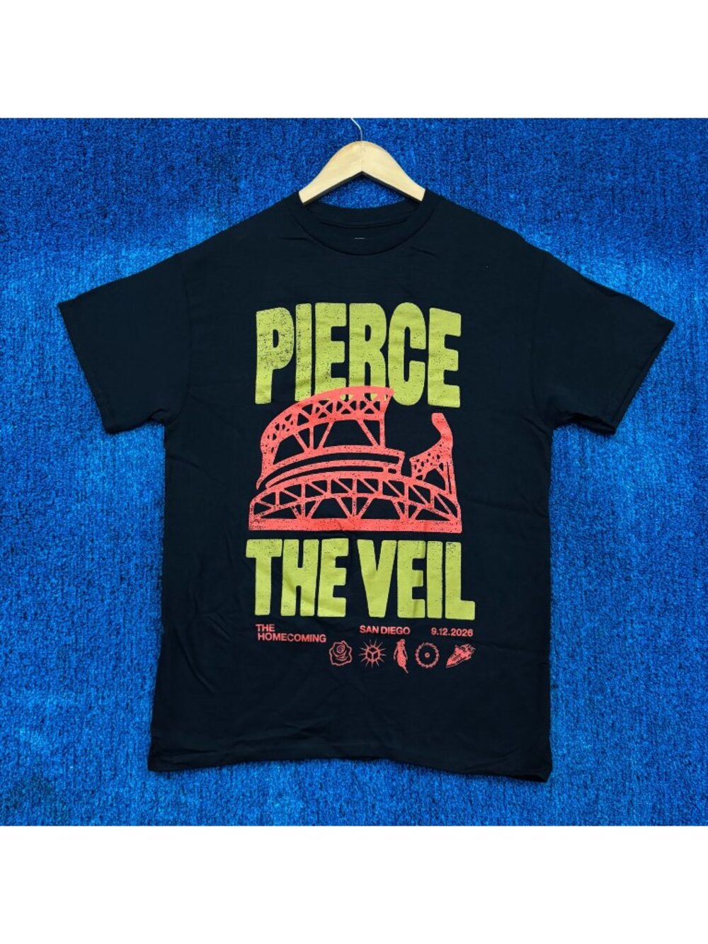 Pierce The Veil Rock T-Shirt Size Medium